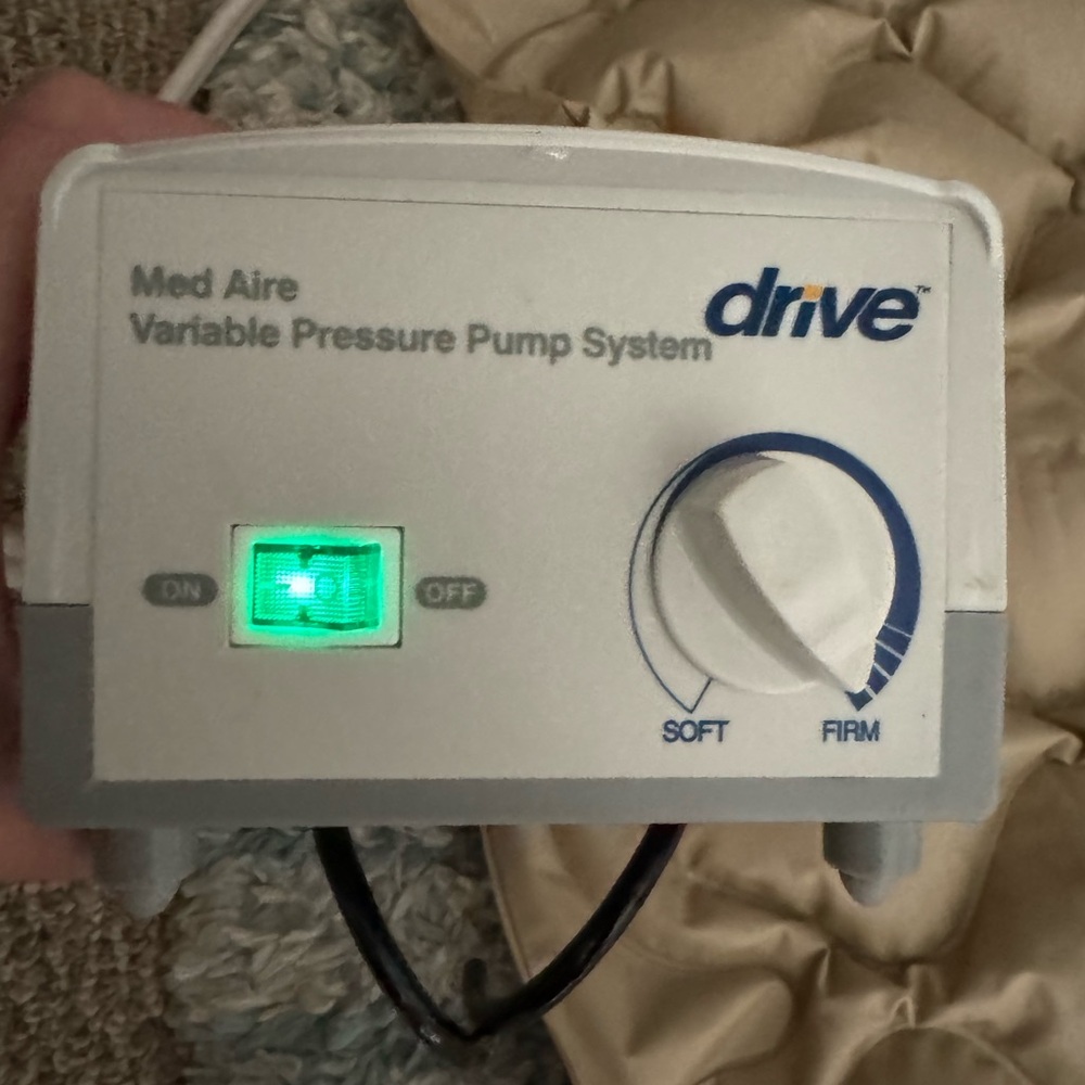 ⚕️⛑️🩺Brand New. Drive Medical 14001E Med-Aire Alternating